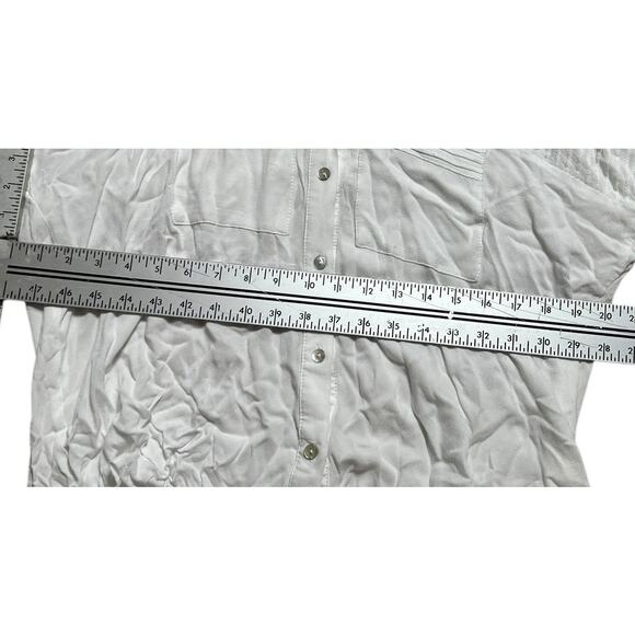 Vici Women's Shirt Wide Long Sleeve White Button Up Top Size Medium M - Picture 4 of 5